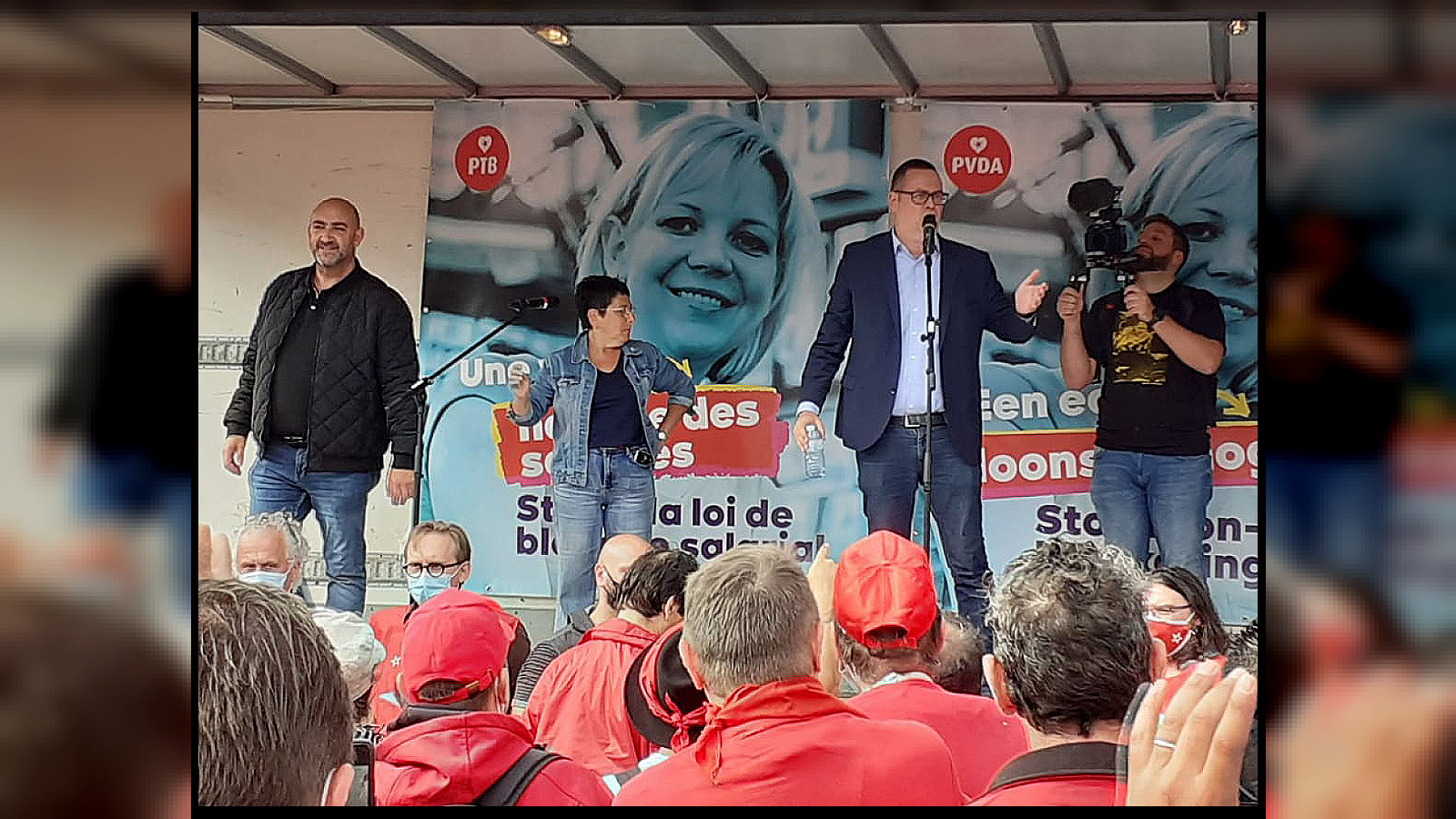 Partijen die dictators verheerlijken moeten hun dotaties verliezen
